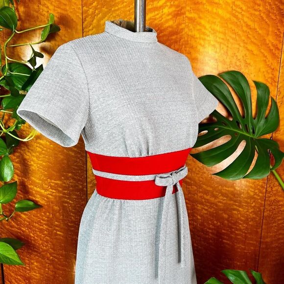 VICKY VAUGHN 1960’s 60s Retro Vintage Red & Grey Mini Mod Shift Scooter Dress XS - Picture 6 of 10